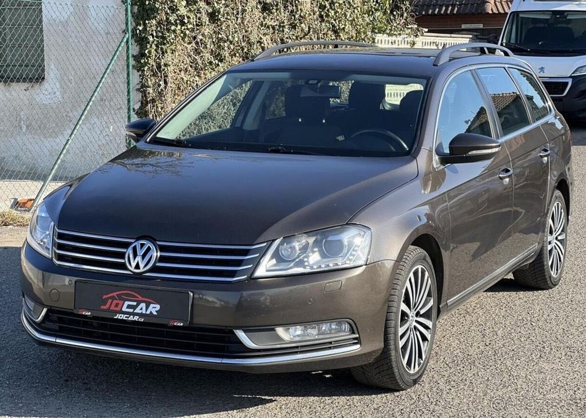 Volkswagen Passat 2.0TDi 103kw DSG odp. DPH automat 103 kw