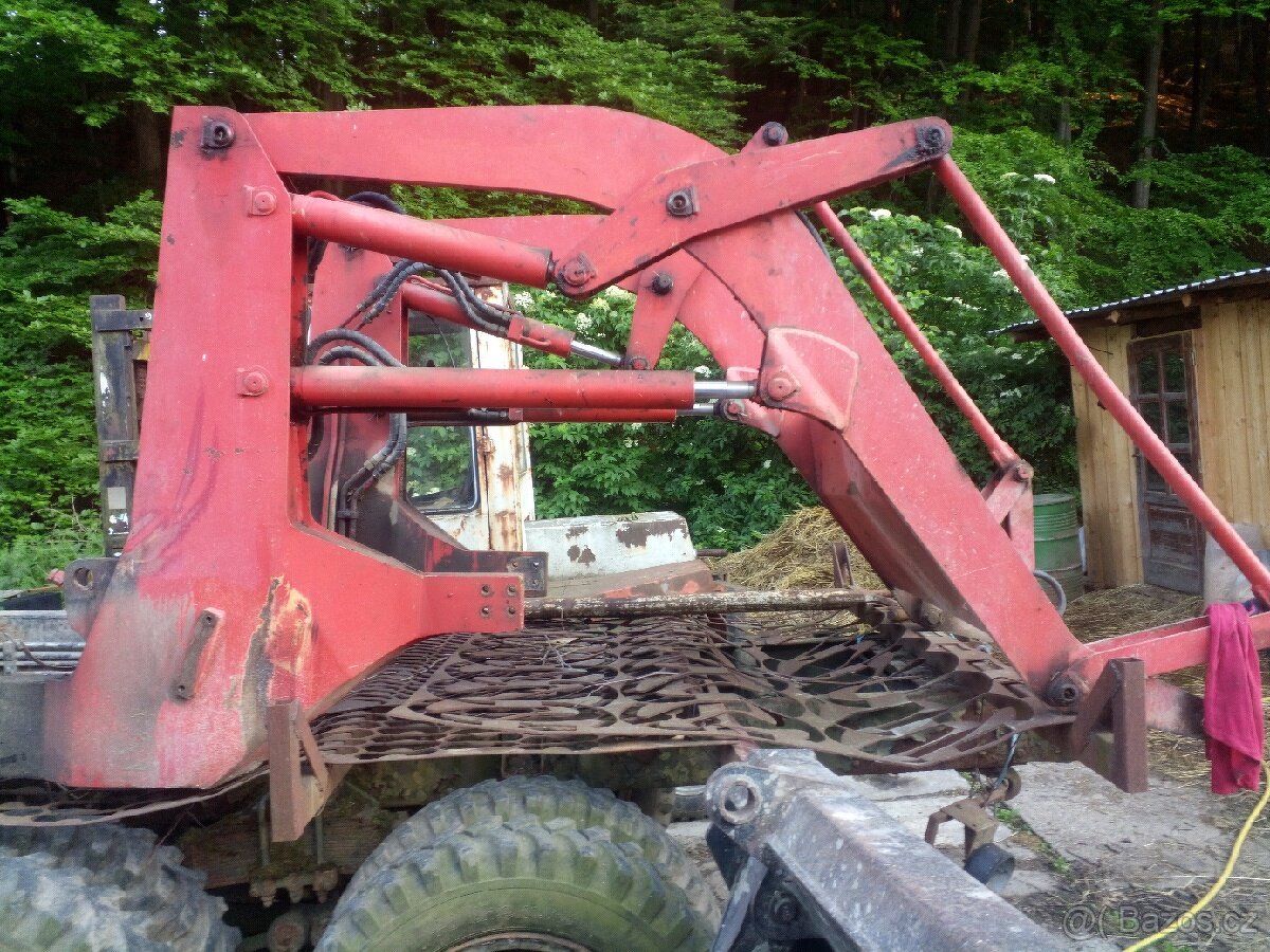 Prodám čelní nakladač