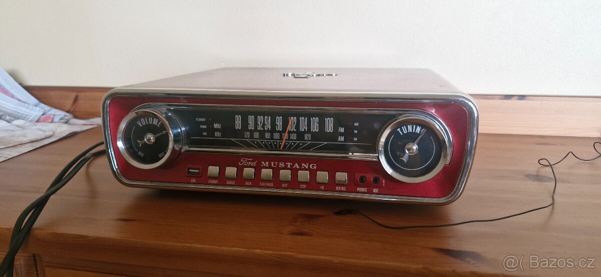 Prodám jedinečný gramofon Ion Mustang