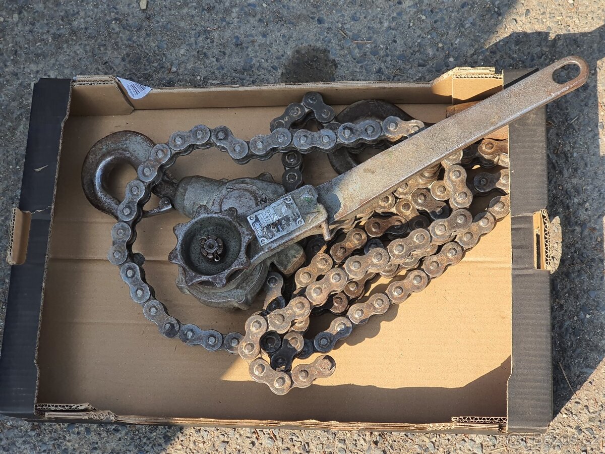 hupcuk BRANO pákový řehtačkový zvedák 3,00m řetěz