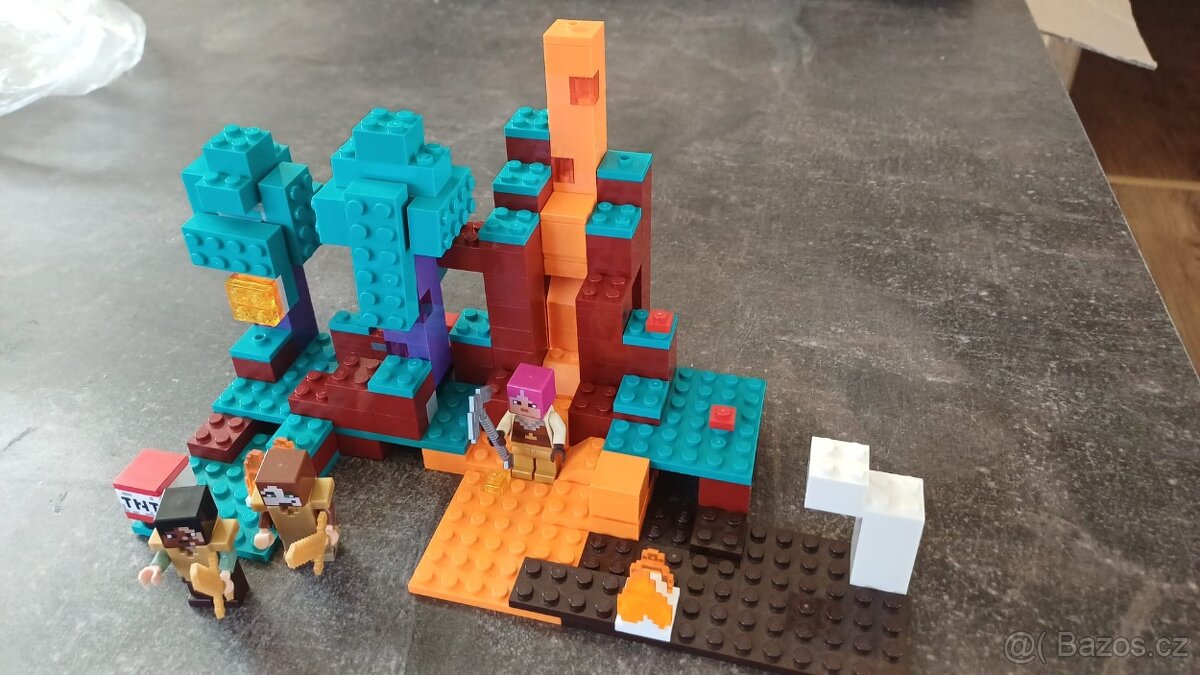 LEGO Minecraft 21168 Podivný les
