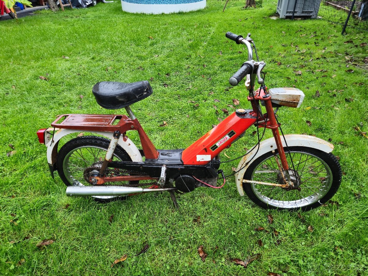 Babetta 207 s kartičkou, červená původní, úzká řídítka 2.