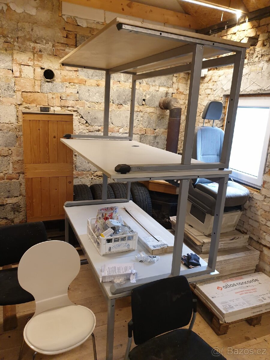 Nábytek do kanceláře