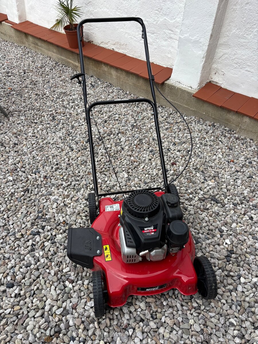 Benzínová sekačka