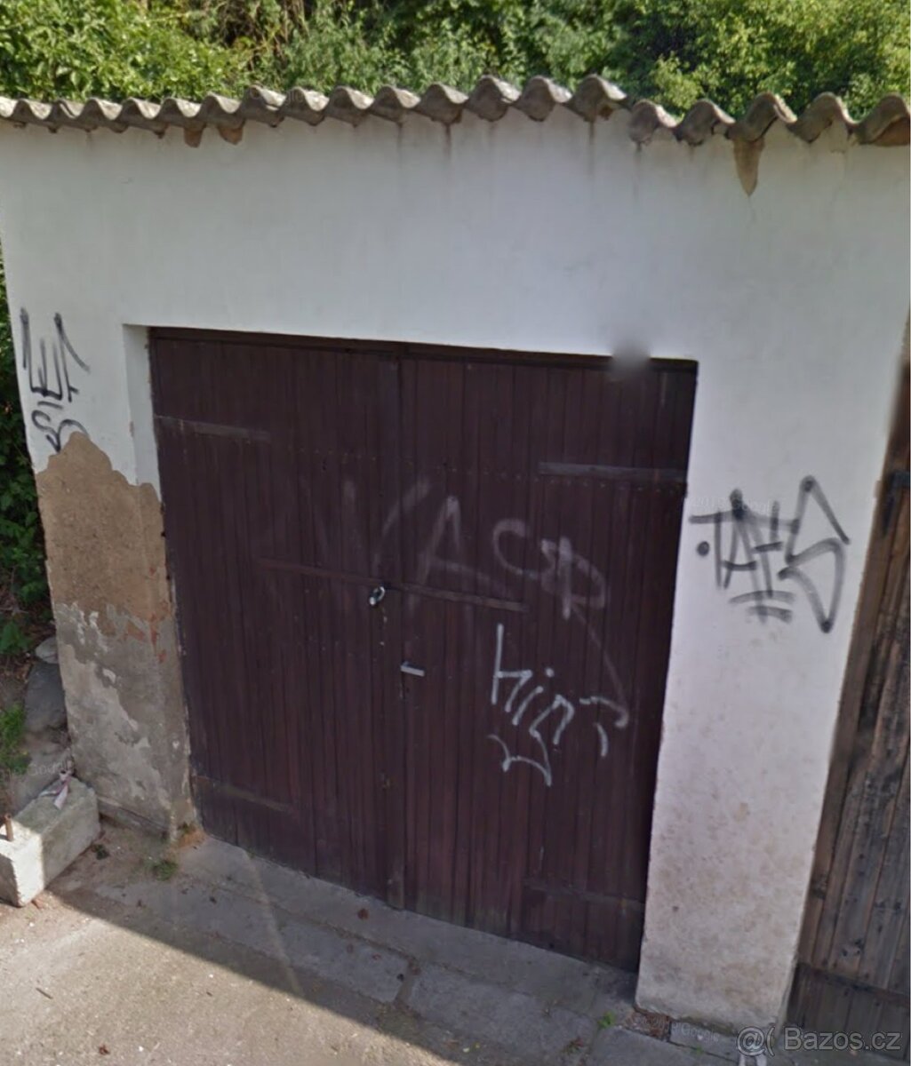 Prodám v Praha 6 Dejvice Glinkova cca 20m2 (5x4m)