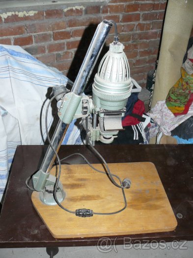 Zvětšovák na vyvolávání fotek