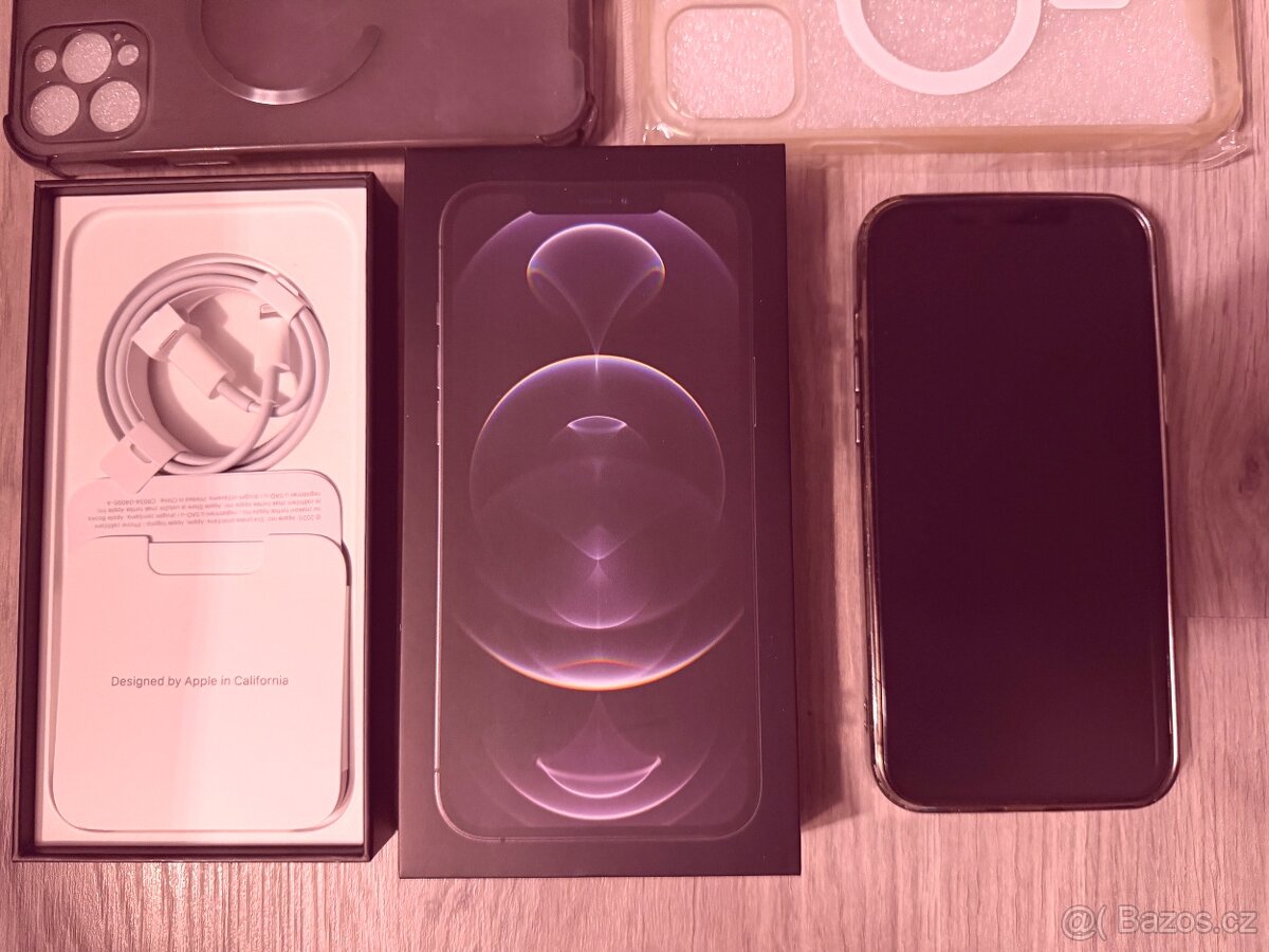 iPhone 12 Pro Max 256 GB, vesmírně šedá