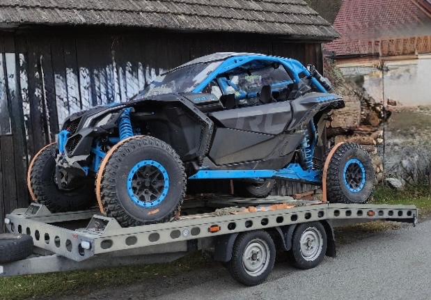 CAN AM Maverick X3 Turbo RC - pravé dveře