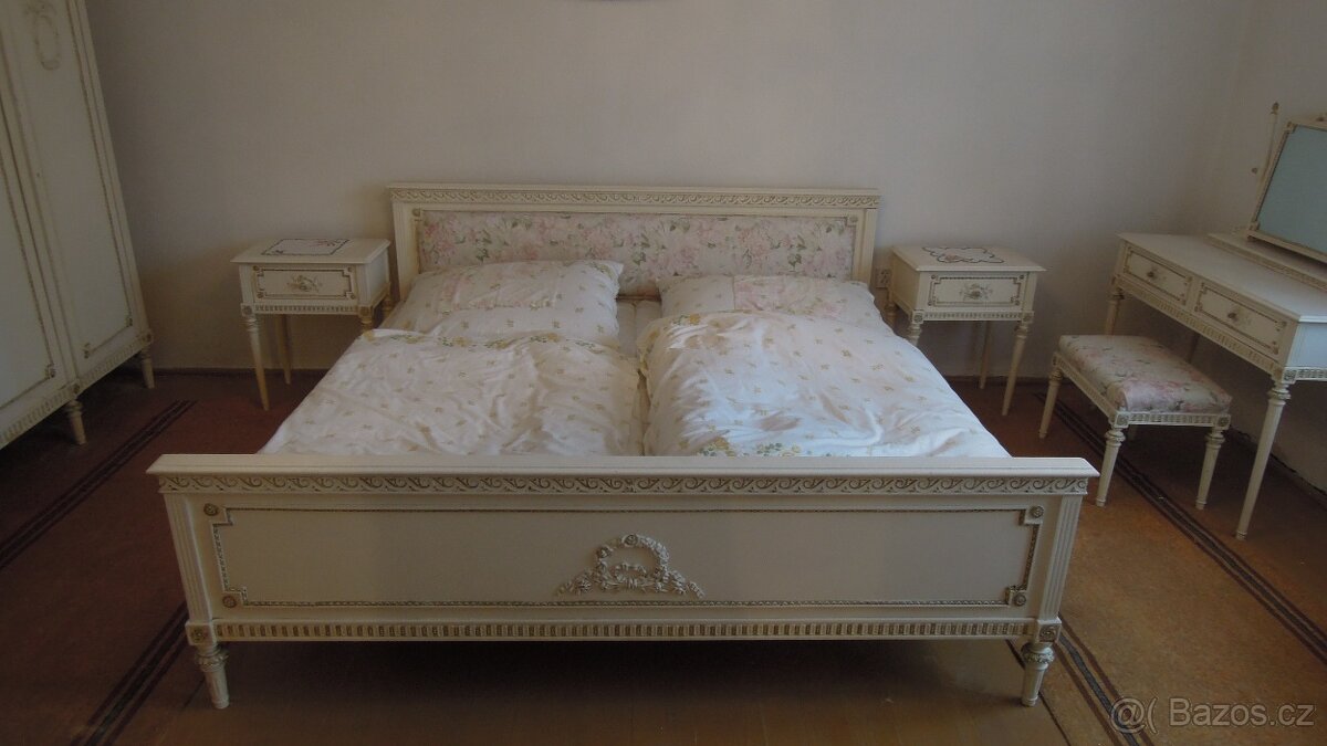 manželská postel Ludvík XVI. + noční stolky