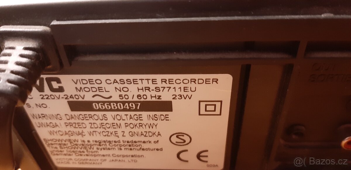 Svhs videa prodám jvc a panasonic..3600 a 3999kč