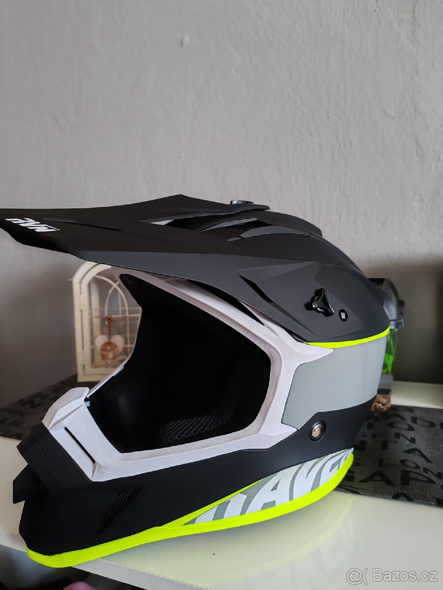 Motocrosova helma dětská