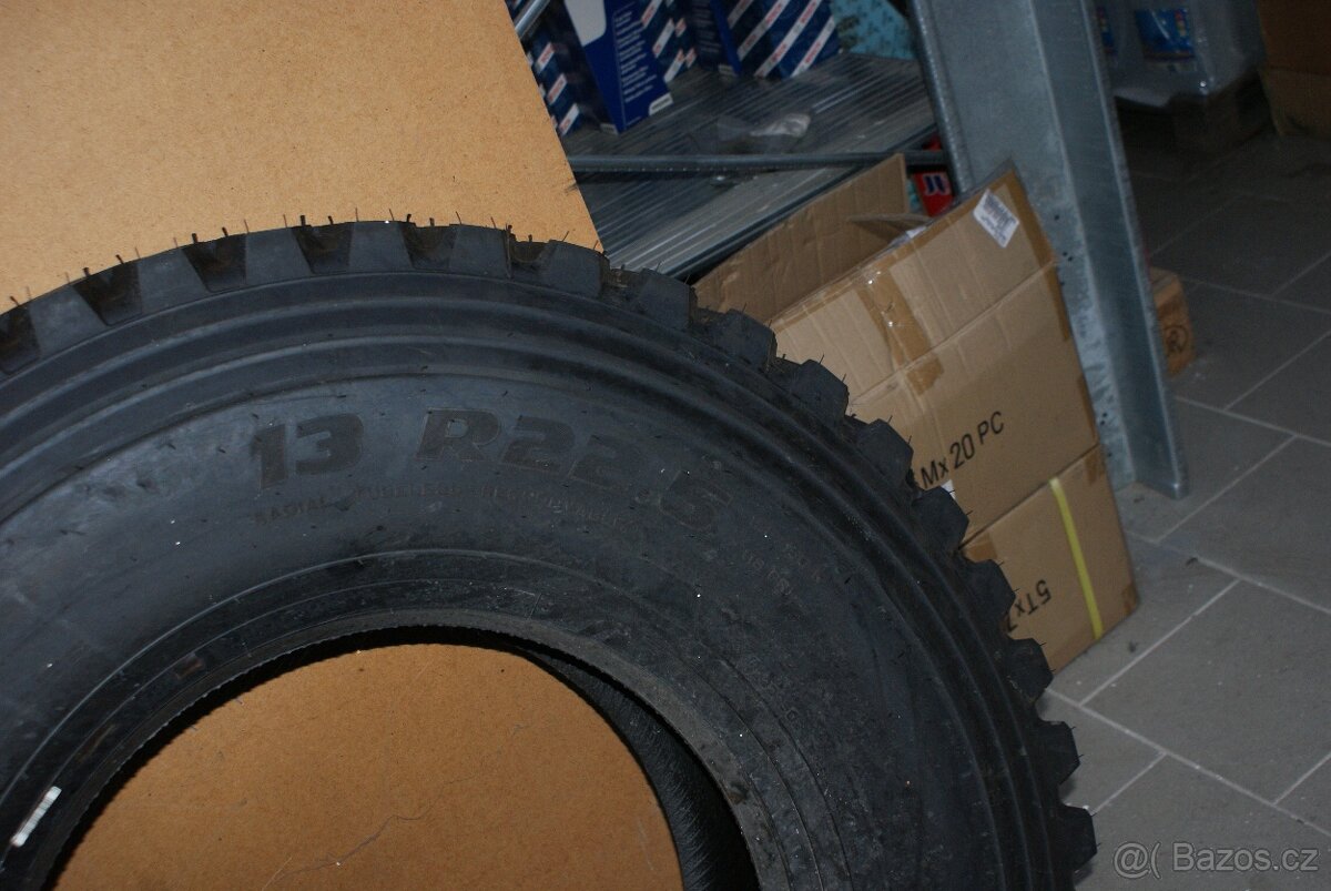 Pneumatika 13 r22,5 ON-OFF