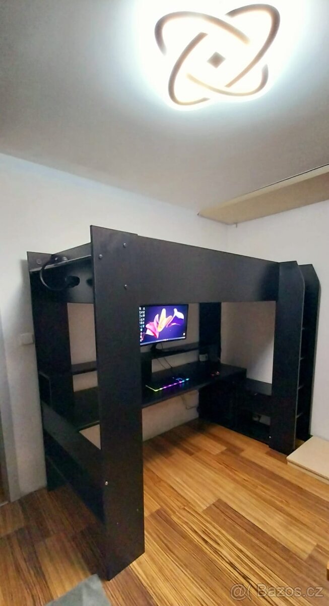 Patrova postel s PC stolem-pro-školáky