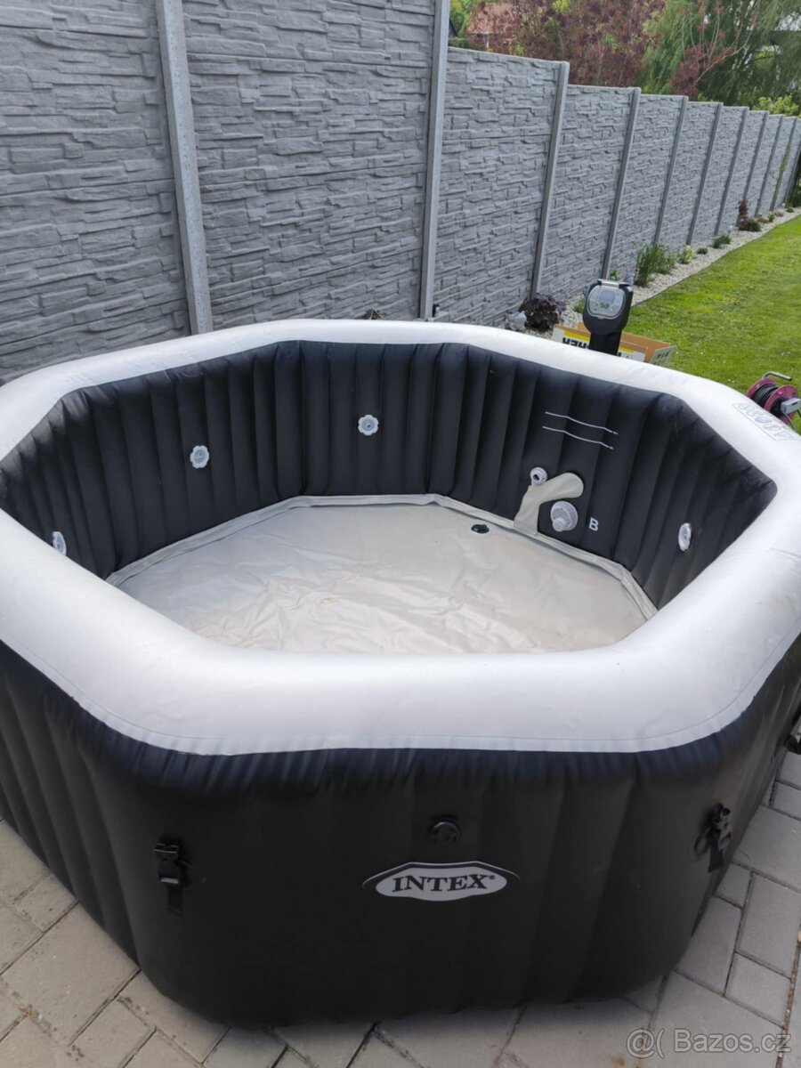 Vířivý bazén INTEX Pure Spa Octagon Bubble Jet se s
