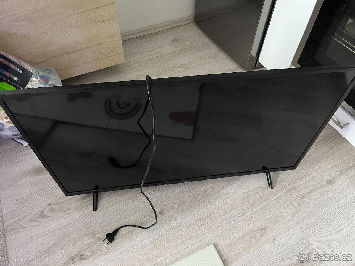 40" Hyundai FLP 40T150