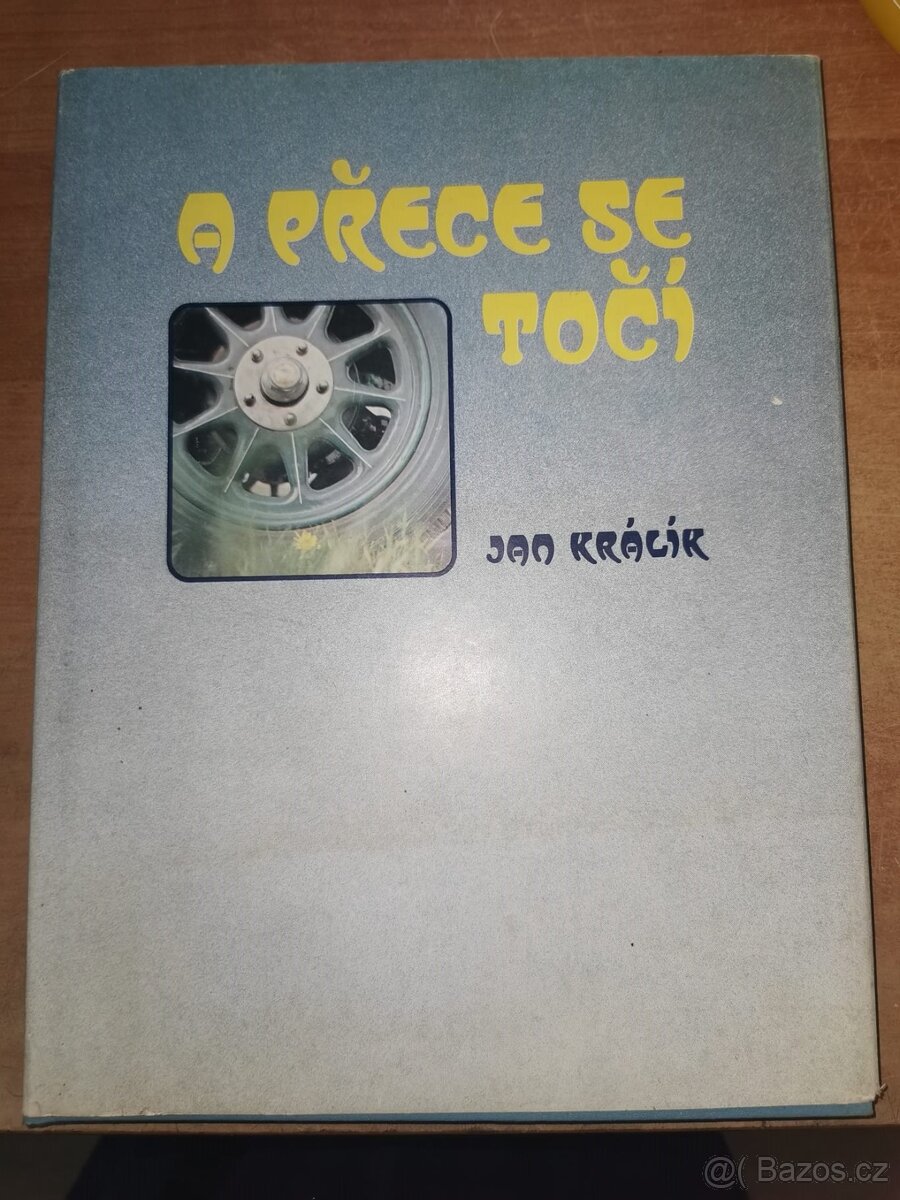 Kniha - A přeci se točí