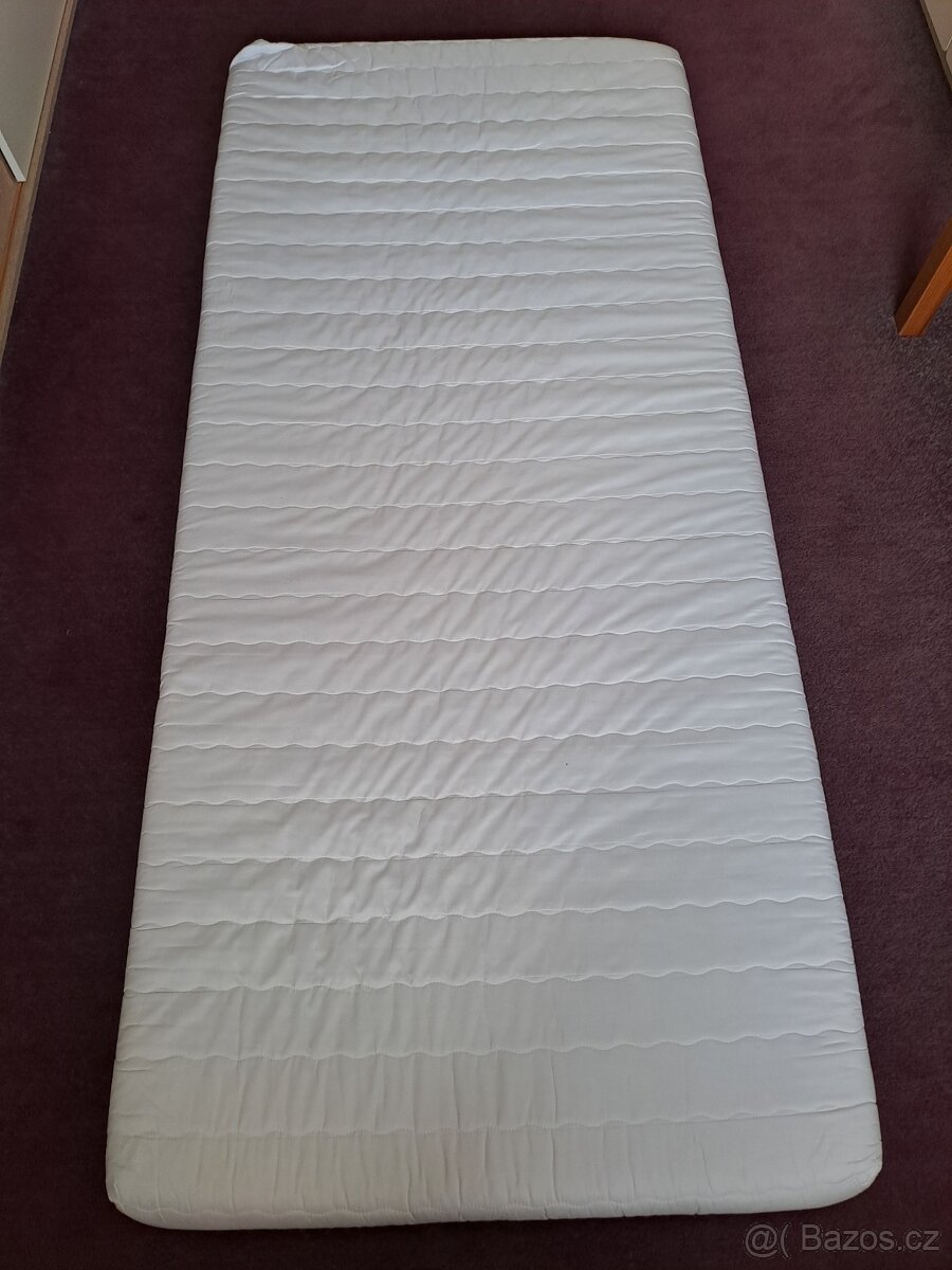 Pěnová matrace 90 x 200 cm