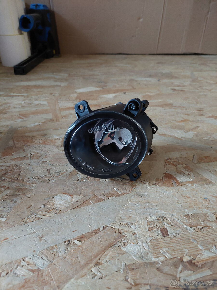 Prodám mlhovku pravou FORD MONDEO 00-07 FREELANDER 97-06