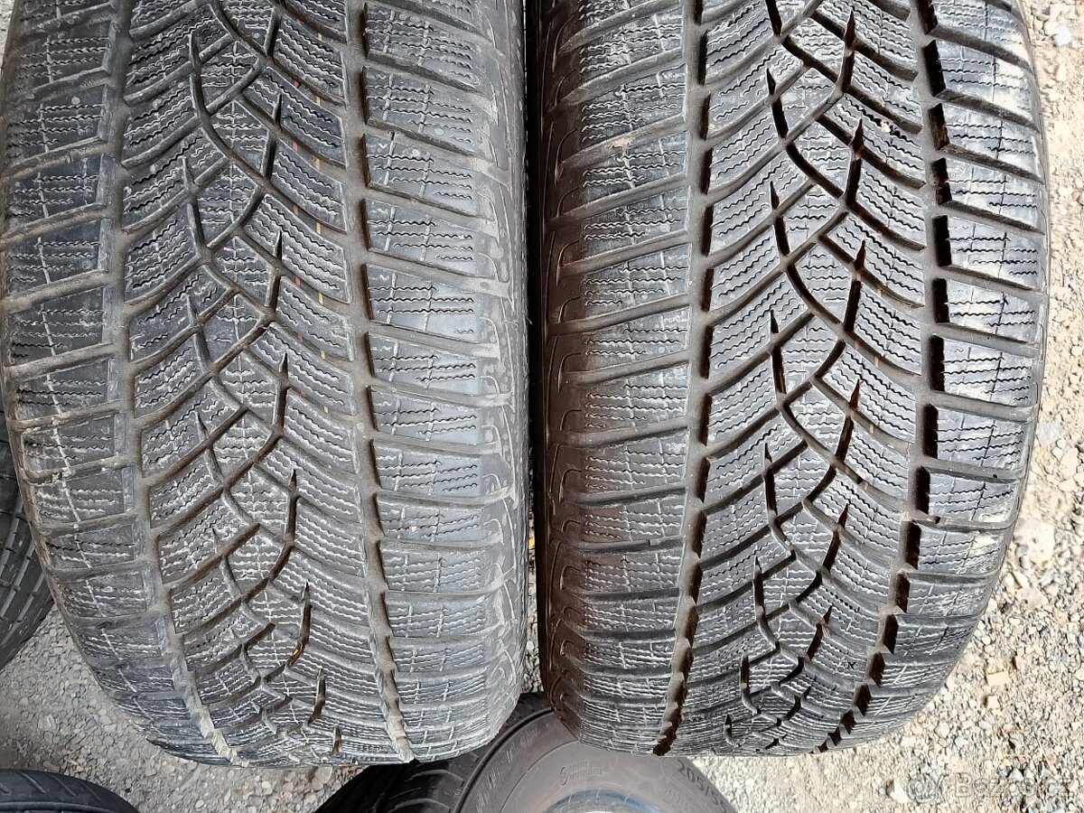 225/55/16 95h Goodyear - zimní pneu 2ks