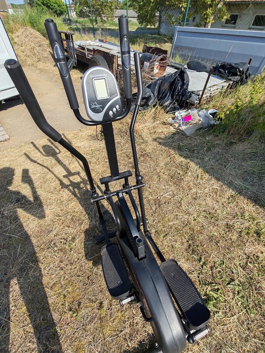 Eliptický trenažér ORBITREK sport s displejem