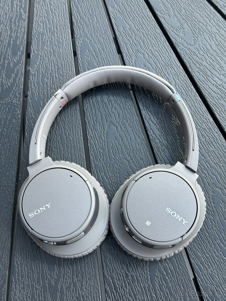 Bluetooth sluchátka SONY WH-CH700N šedá