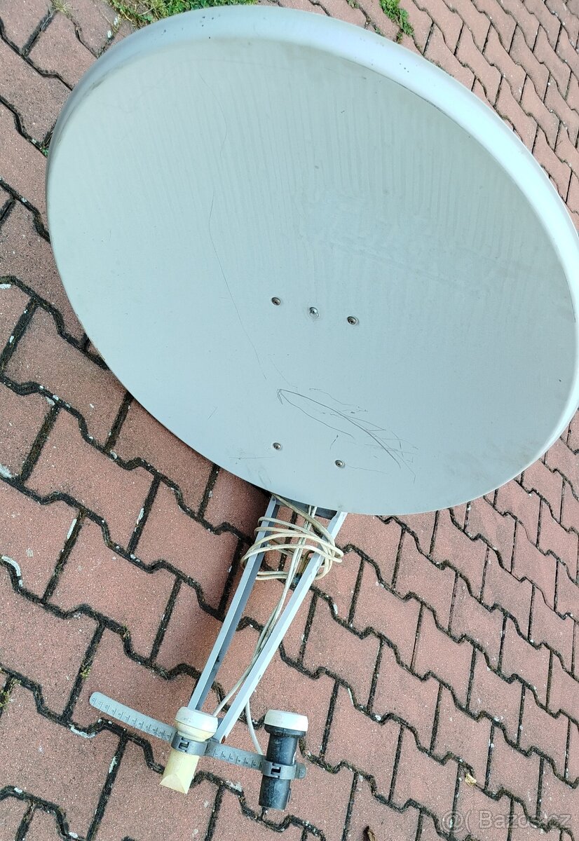 Satelitní parabola