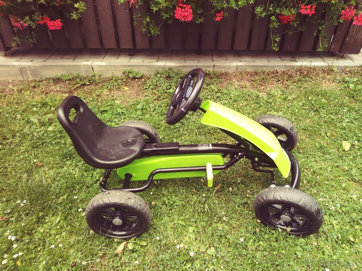 Šlapací autíčko/motokára - Exit Toys
