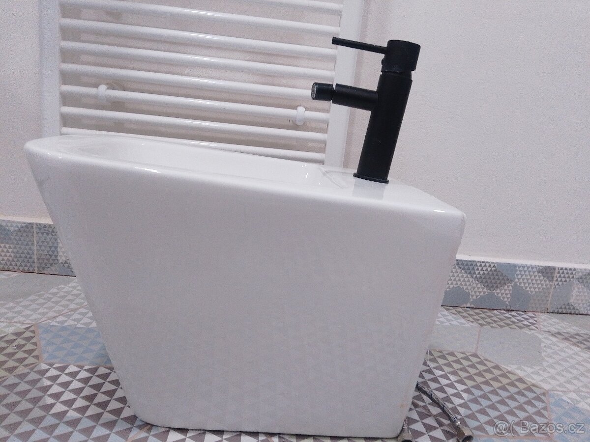 Bidet