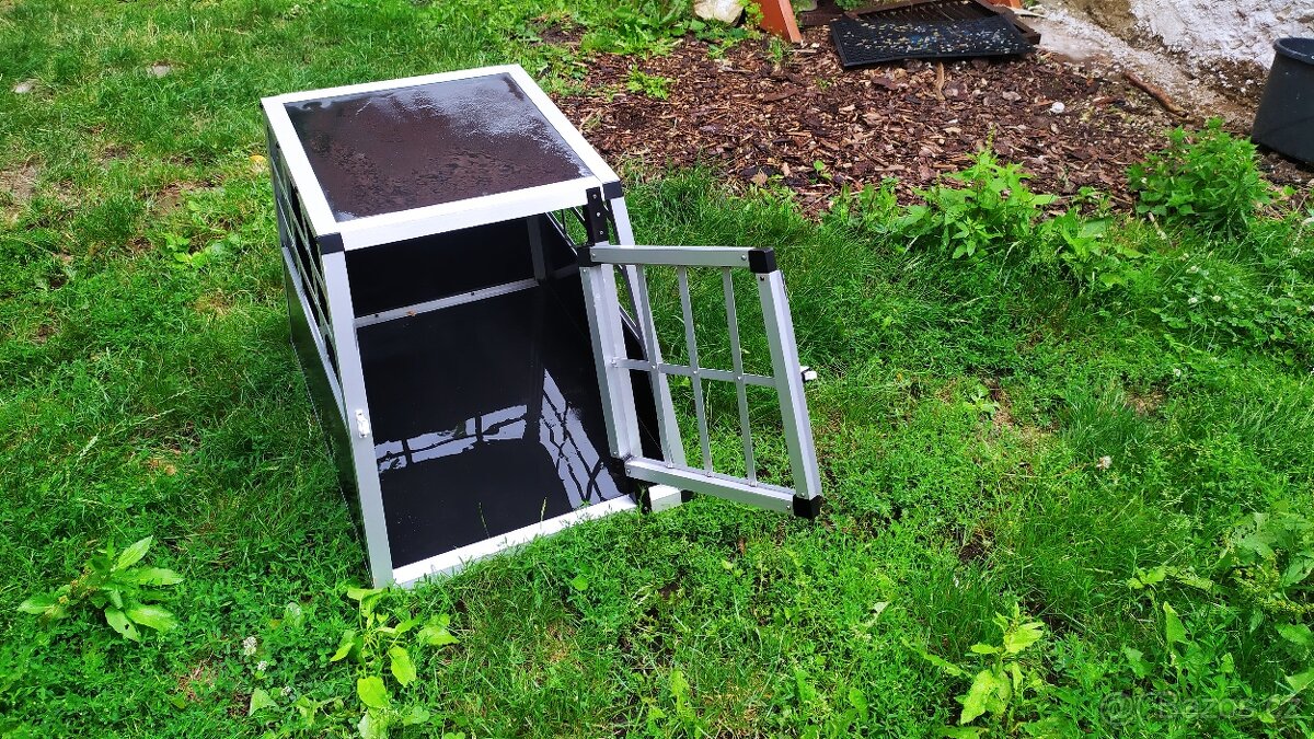 ALU Přepravka pro psa M - 70x54x51