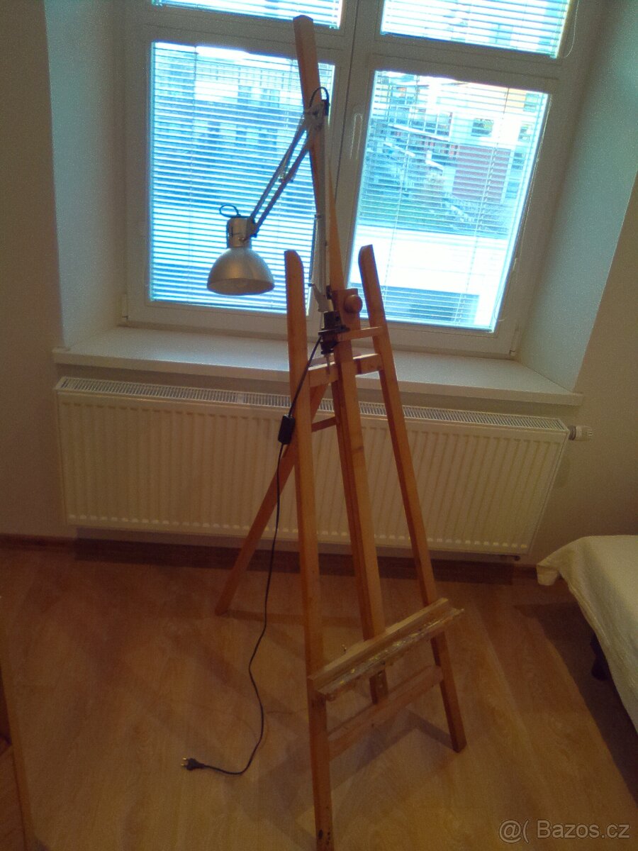 Molbert Rembrandt i z lampou 1200 Kč
