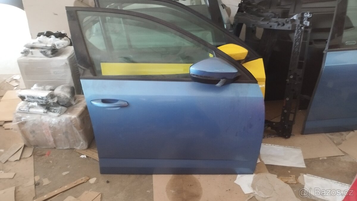 Přední pravé dveře Škoda Octavia 3
