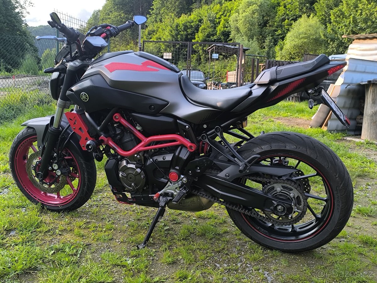 Prodam yamaha mt07