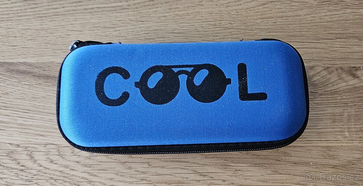 Modré pouzdro na dětské brýle zip