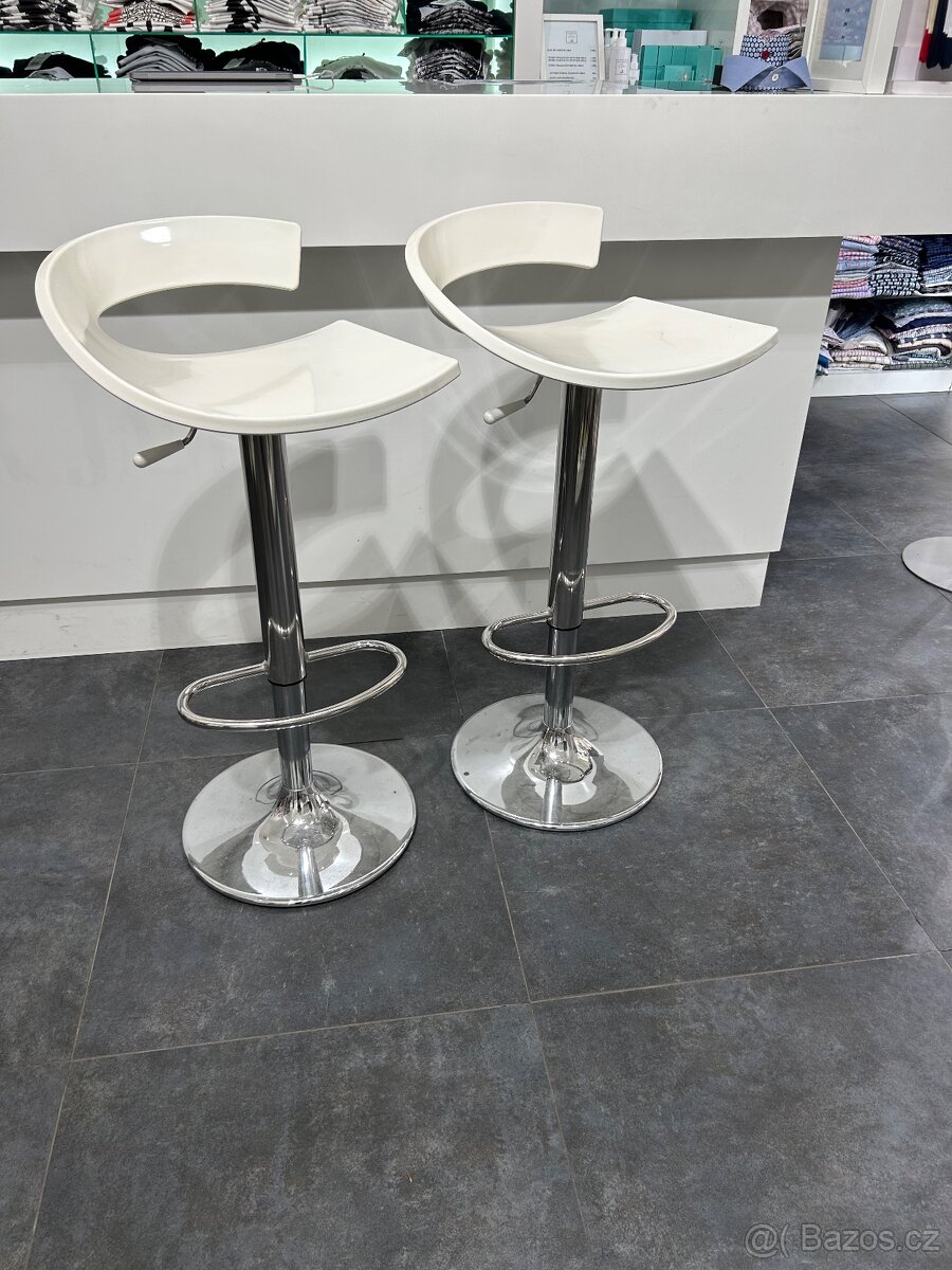 barové židle