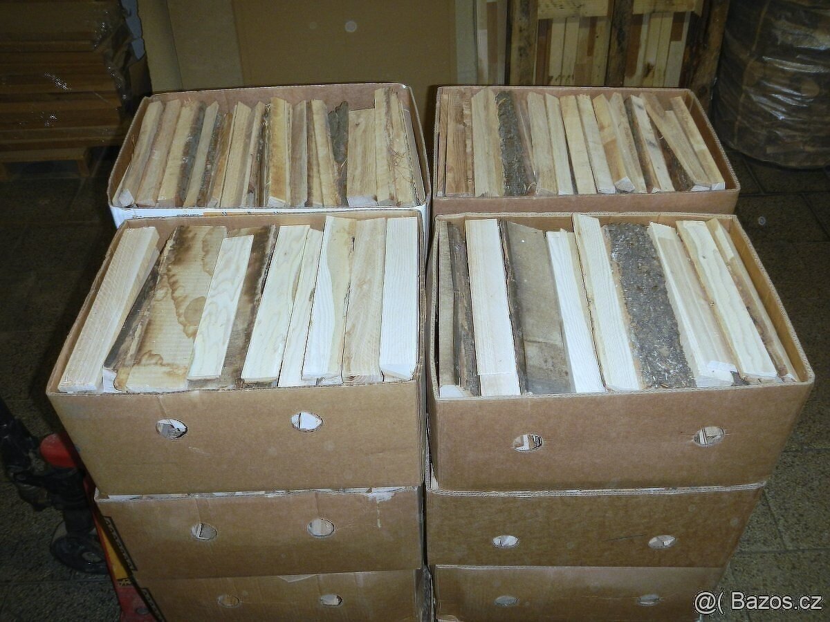 Odřezky z fošen ze sušeného dubu - topení do krbu