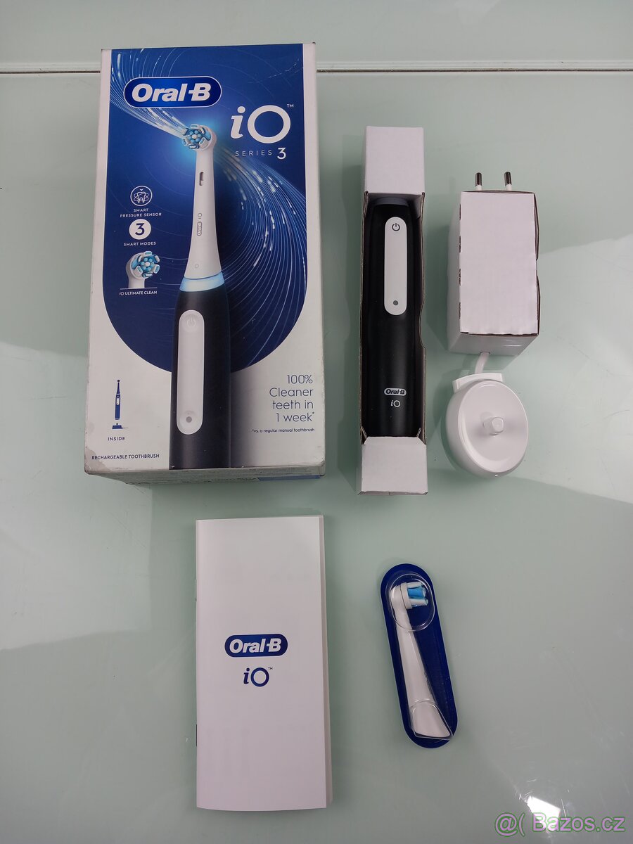 ORAL-B Series iO 3 elektrický zubní kartáček