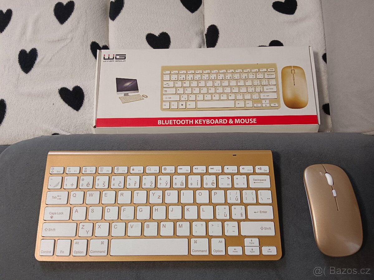 Bezdrátová klávesnice a myš WG