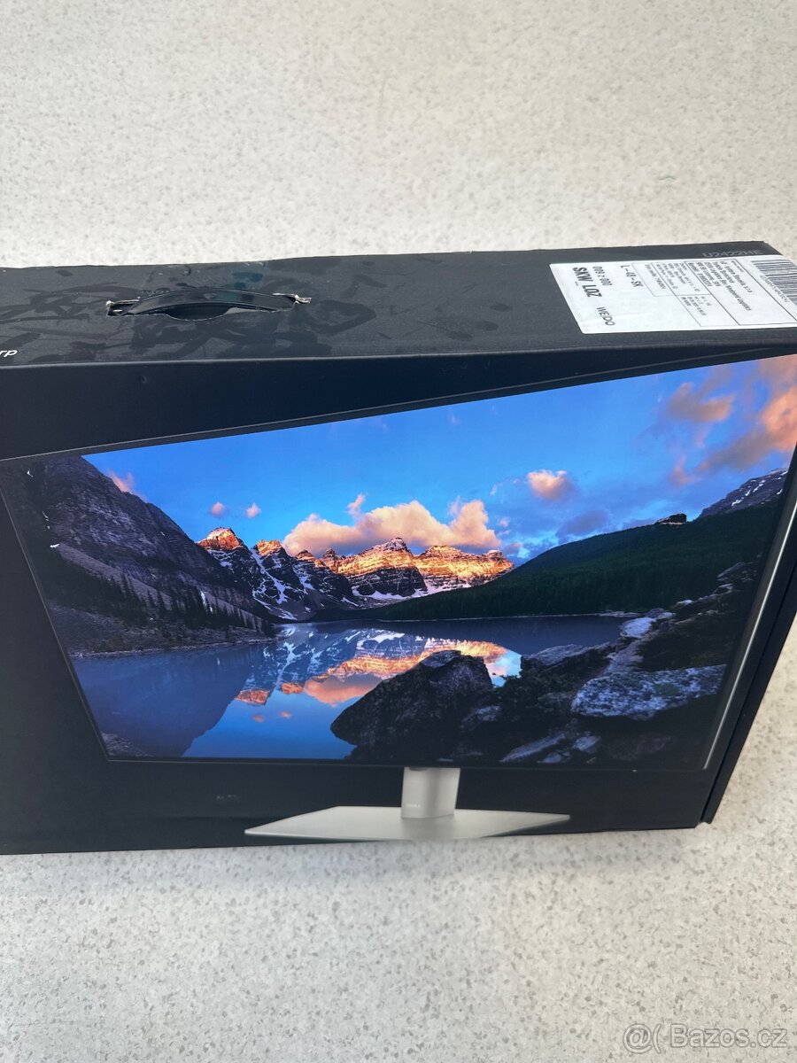 Monitor Dell UltraSharp 24 USB-C Hub, U2422HE