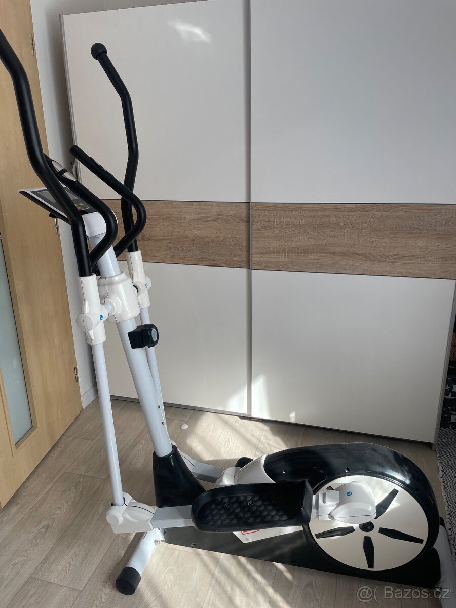 Eliptický trenažér