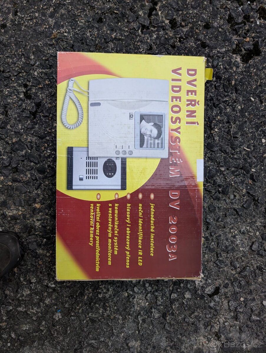 Prodám nový videotelefon