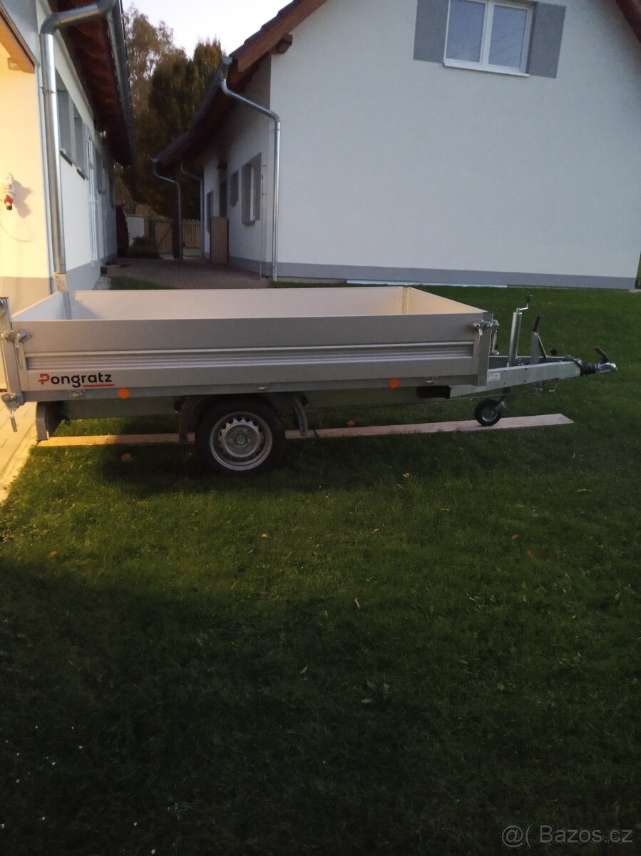 přívěs brzděný a sklápěcí