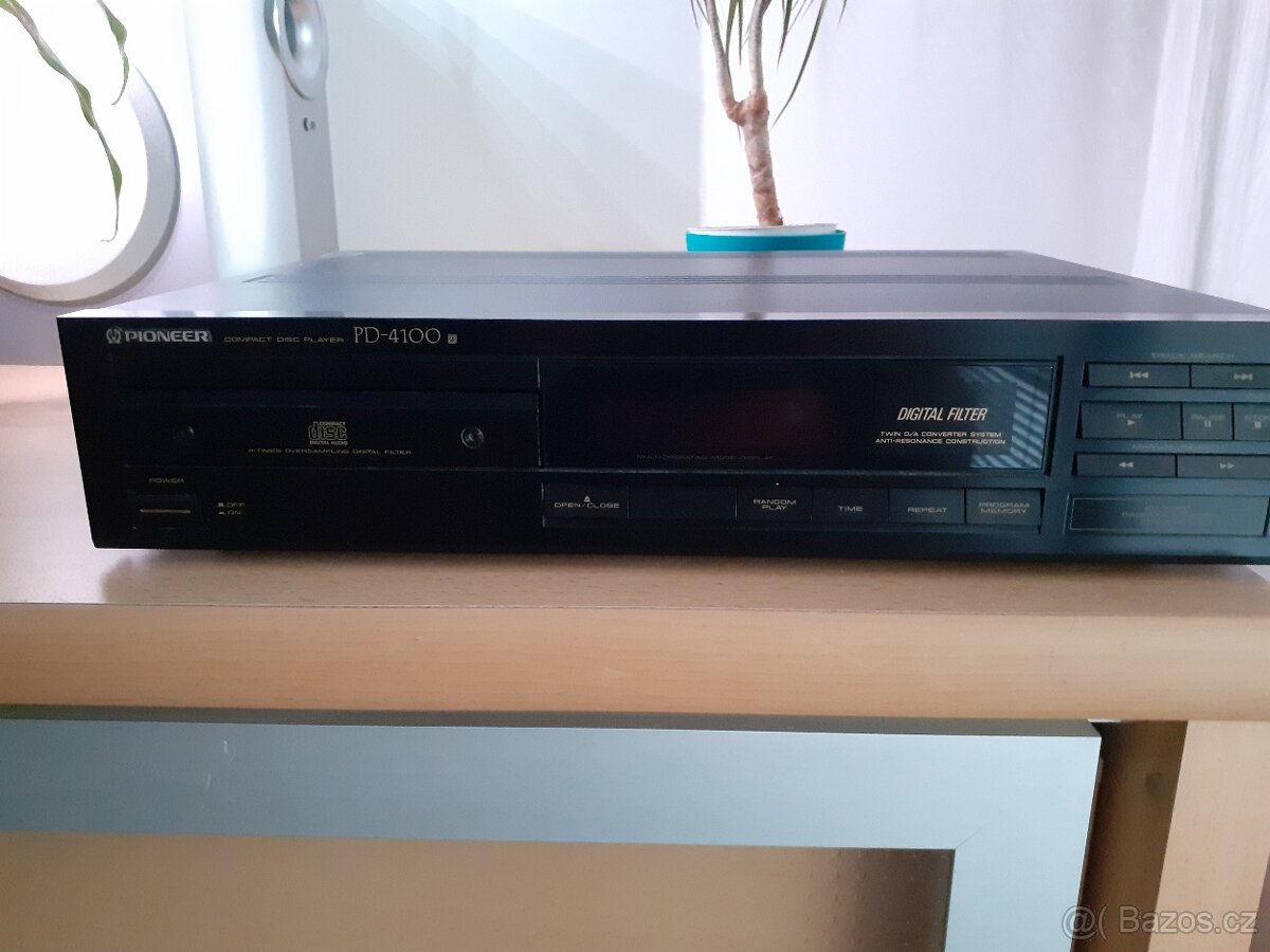 CD přehrávač Pioneer, PD-4100