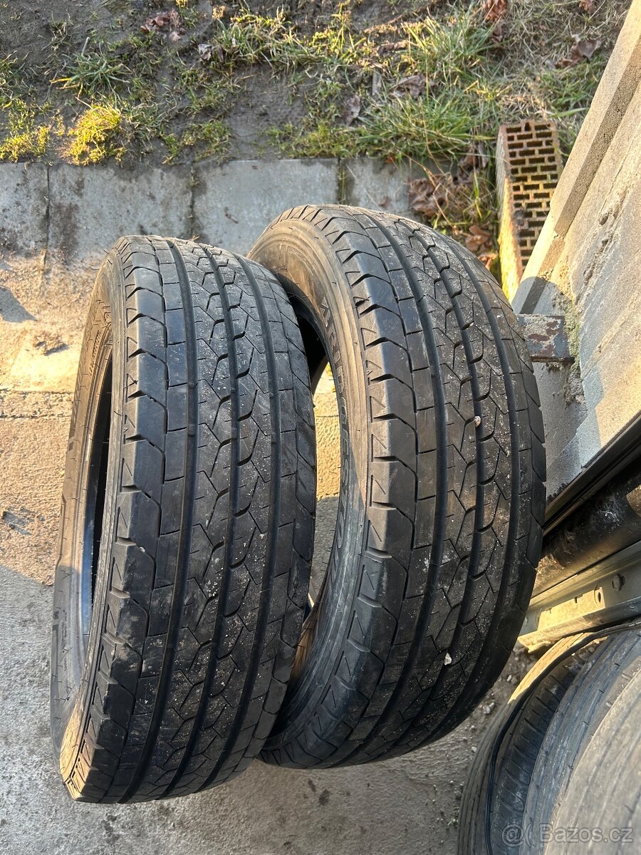 205/65/r16C Bridgestone