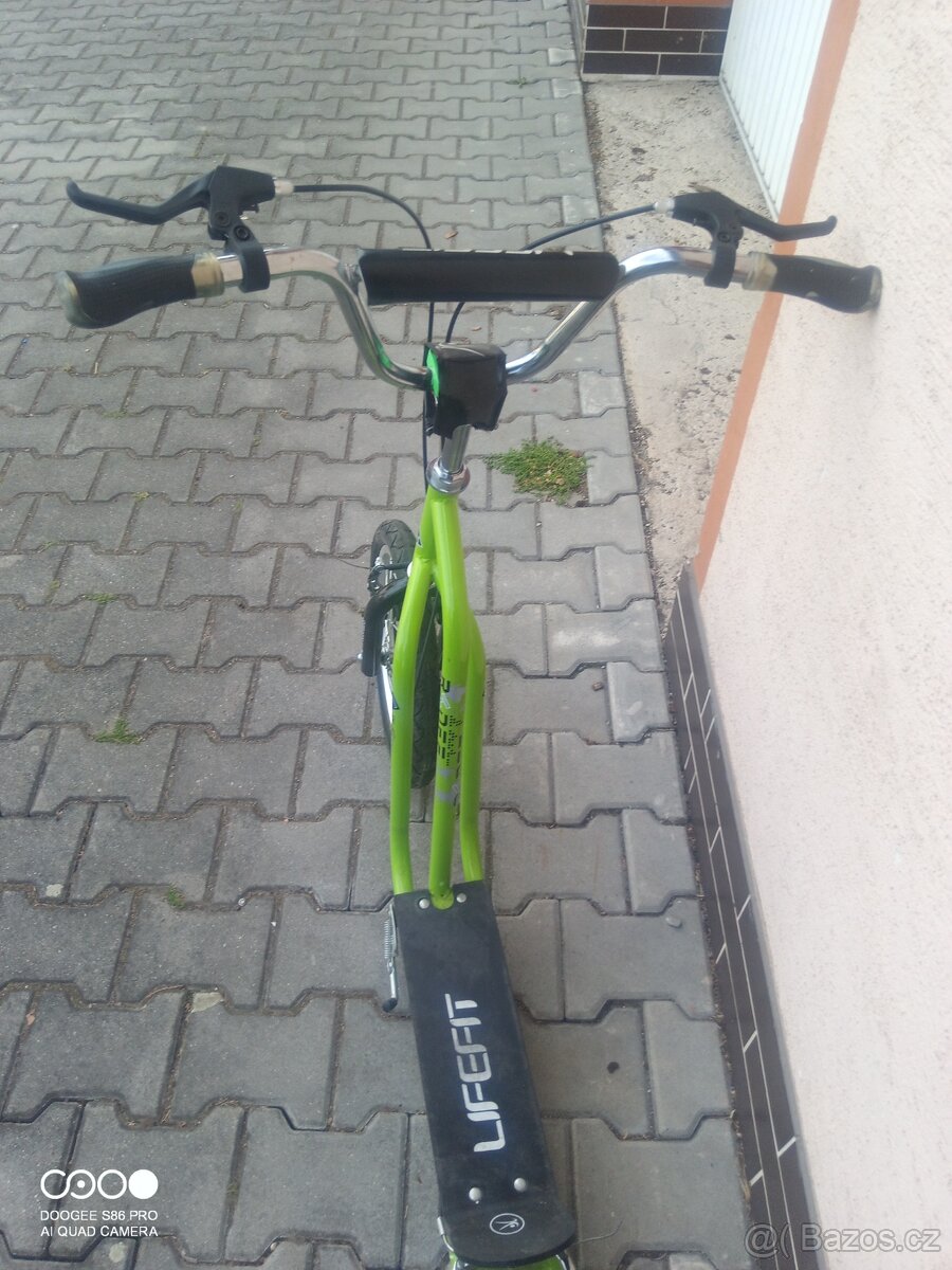 Dětská koloběžka