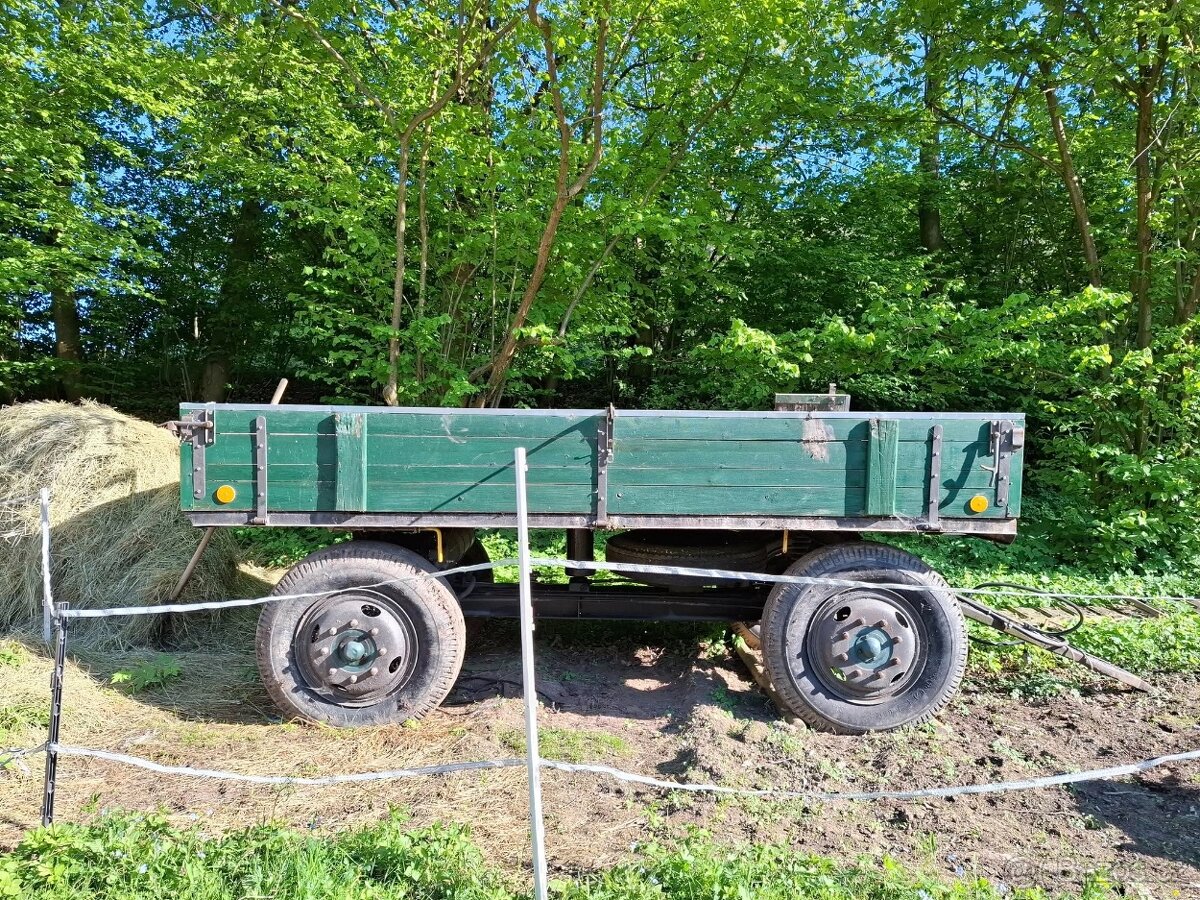 Valník za traktor 6t