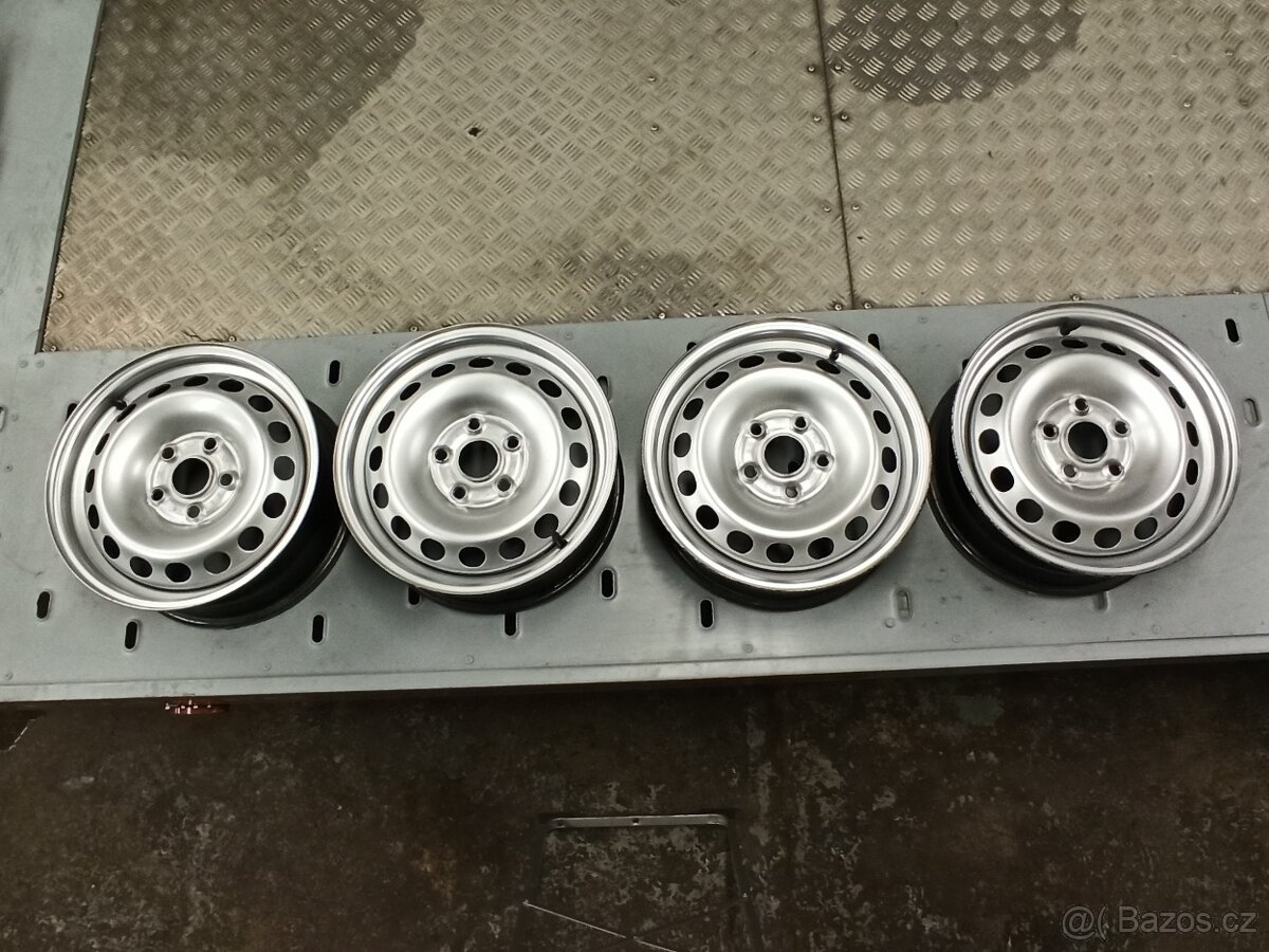 VW CADDY - 4x OCELOVÝ DISK 15“ - rozteč 5x112