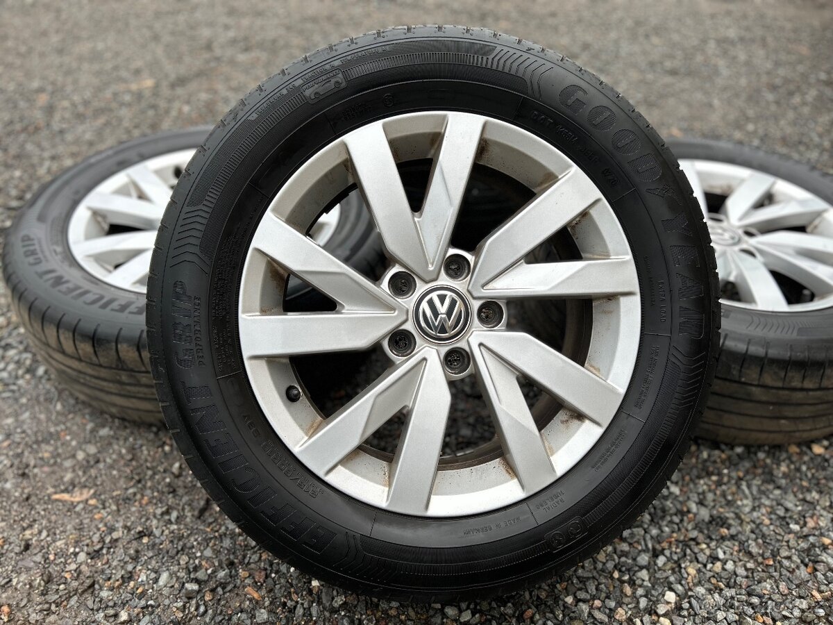 Alu orig letní sada VW Aragon 5x112 6,5J ET41 215/60 R16 2