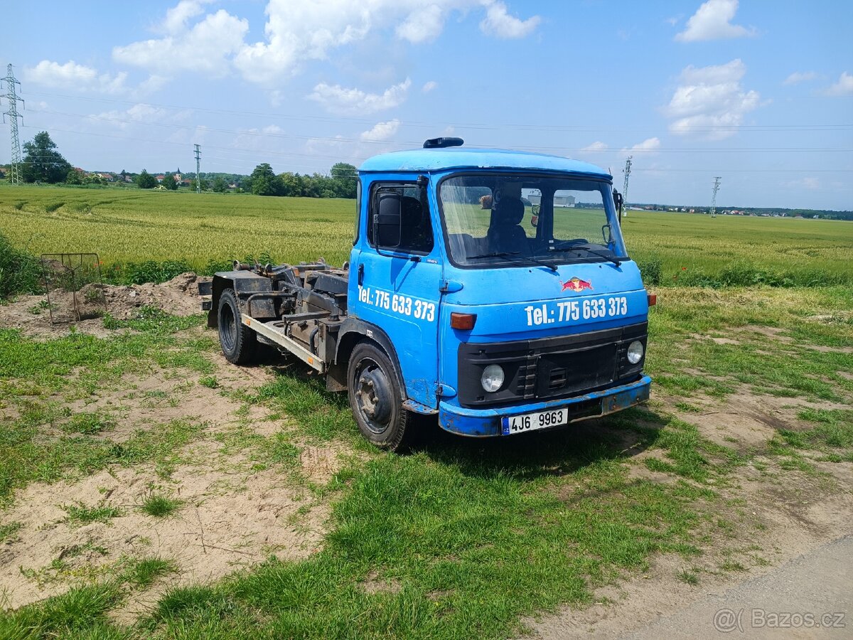 Nosič kontejnerů Avia 31