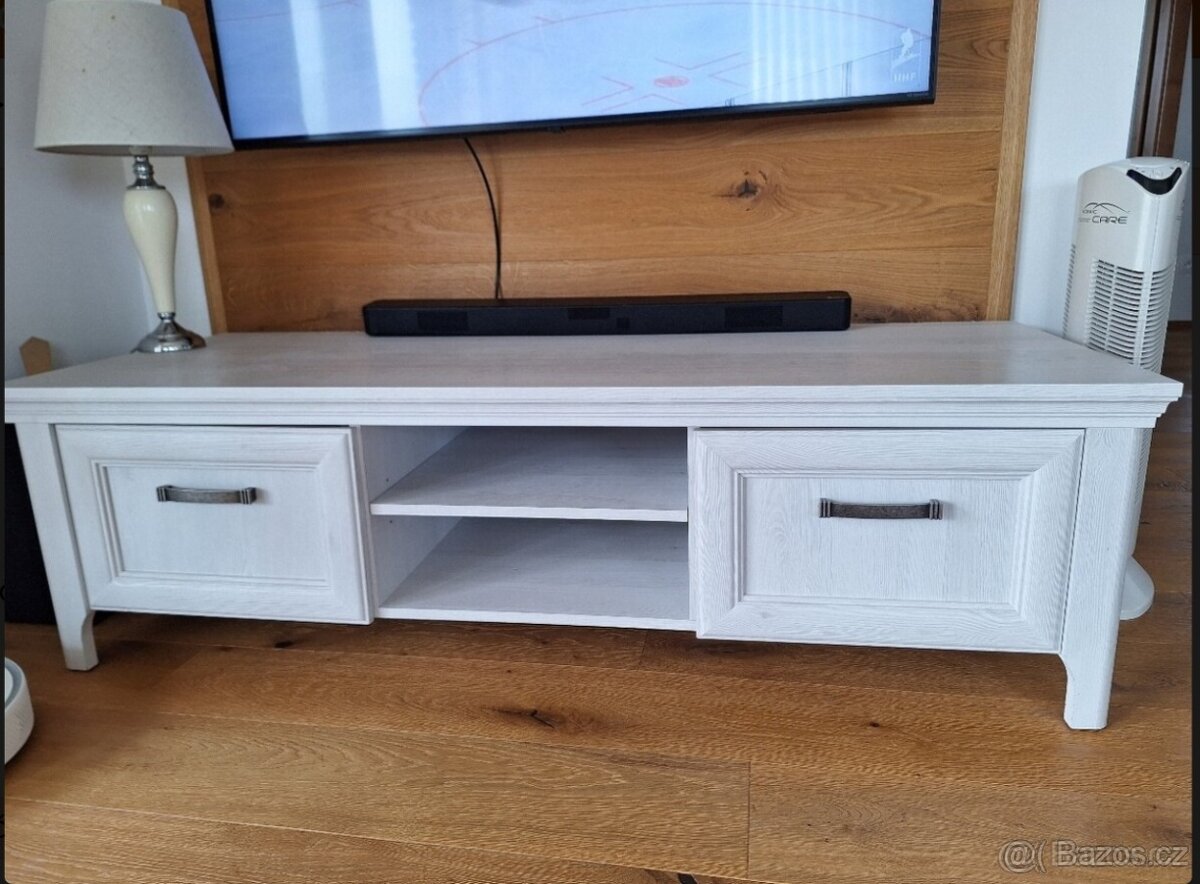 Tv Stolek