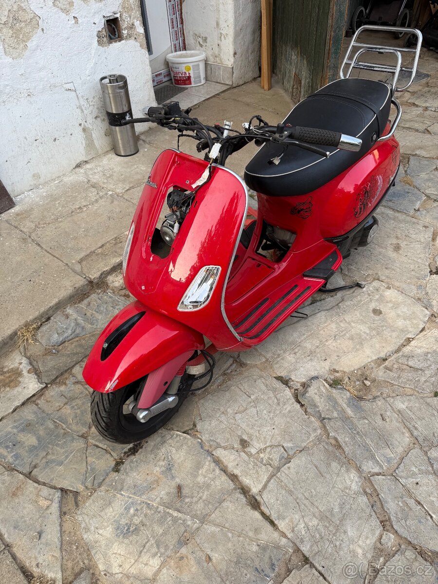 Vespa S 125 (2013) – na díly nebo vcelku s doklady